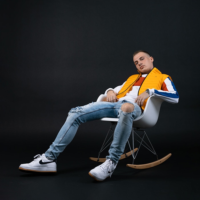 B63C32AA-4DEE-4F9F-BECA-9DC52B24F6E9