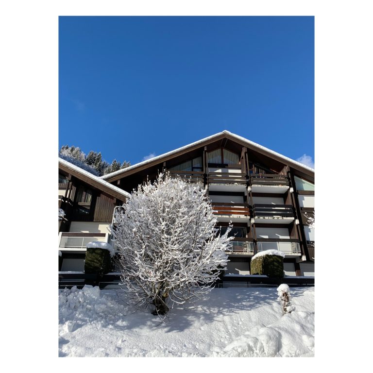 73F719F0-7A94-4BEB-AC6A-D6FF7D67DAFA