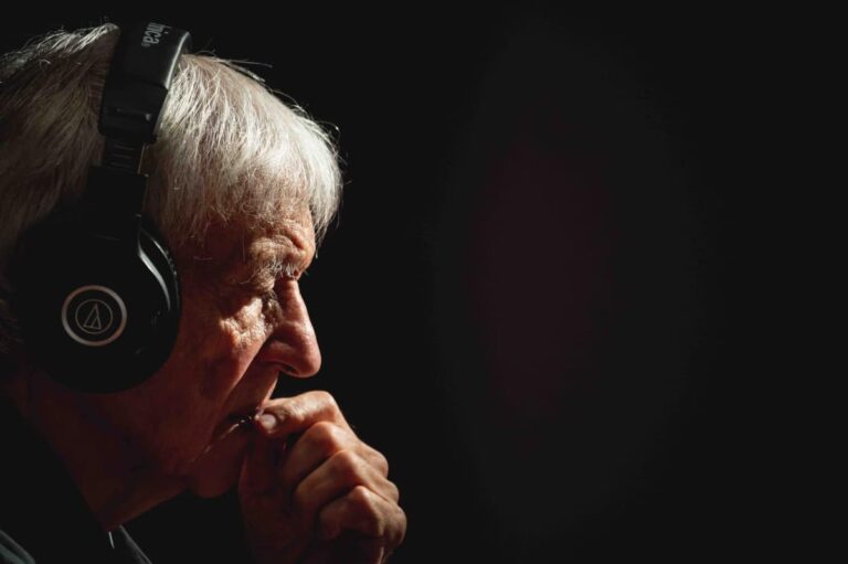 5C4FC328-DB8E-4FA6-BEB7-520874B86F9A